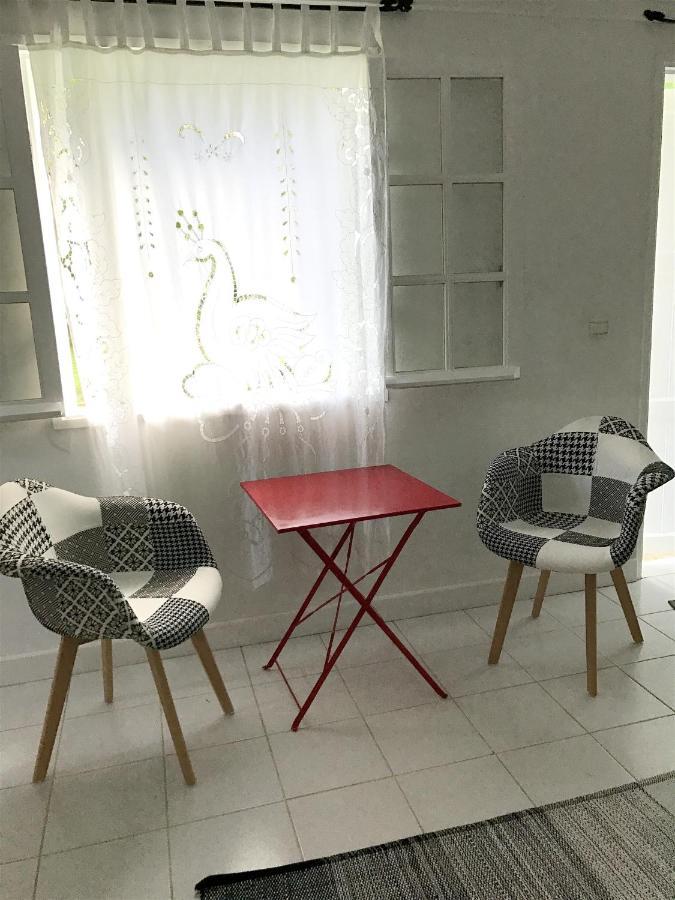 Studio Charmant Au Coeur De Boucan Canot 30 M² Avec Jardin Prive Saint-Paul Exterior foto